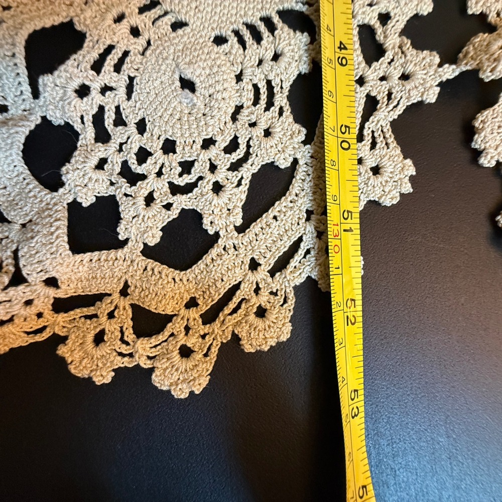 Vintage Linen Table Runner with‎ Handmade Crochet Lace Trim Beige 52 Inch - Picture 5 of 9